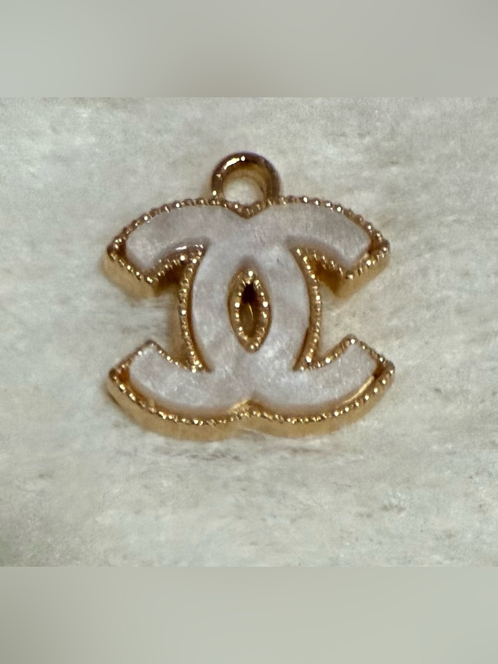 Fashion Pendant/Charm Accessory in White Goldtone